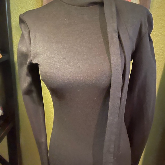 Cefian dress - Picture 2 of 5